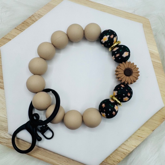 Brown Floral Silicone Beaded Bracelet Keychain - Picture 2 of 5